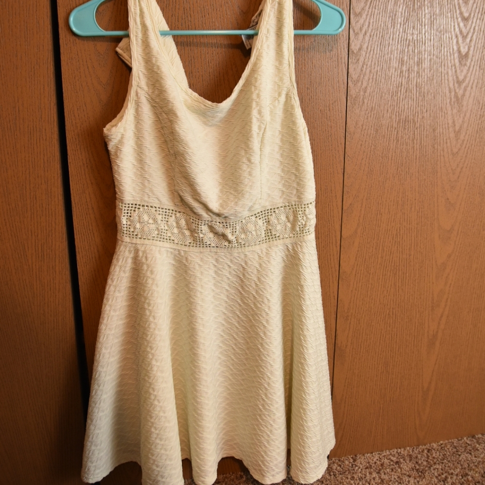 M white dress